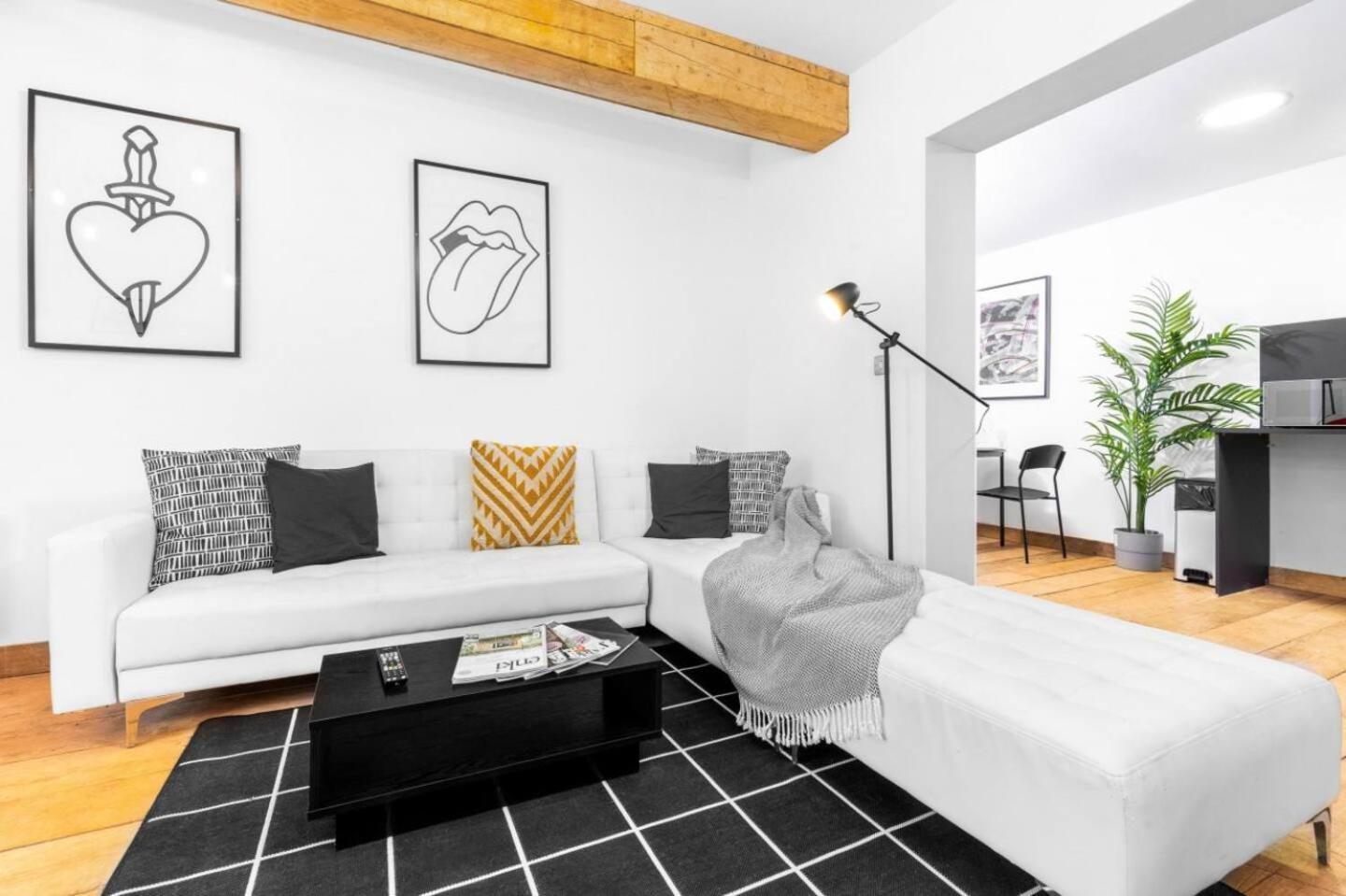 Loft Style Apartment - Near City Centre - Smart Tv- Wifi - Parking - Top Rated - 3Nt Birmingham Bagian luar foto