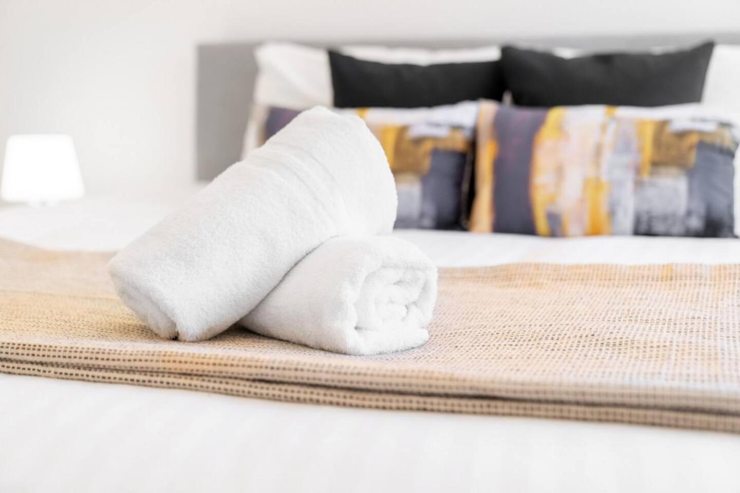 Loft Style Apartment - Near City Centre - Smart Tv- Wifi - Parking - Top Rated - 3Nt Birmingham Bagian luar foto